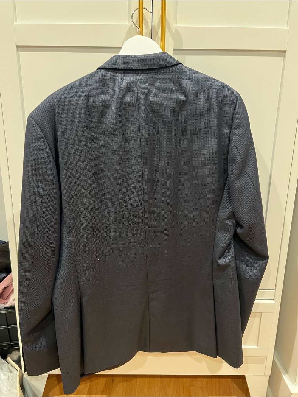 Hugo Boss Navy Textured Single-Breasted Blazer - Picture 2 of 3